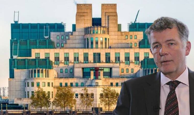 İngiliz İstihbarat Alma Servisi Başkanı Richard Moore Beşiktaş’ı kutladı