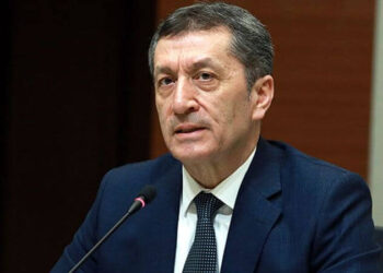 Ziya Selçuk, öğretmen atamalarıyla ilgili konuştu