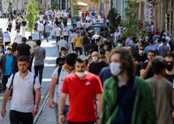 Gürer: “Her 4 işsiz gençten 1’i üniversite mezunu”