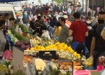 Edirne’de pazarcı esnafına, poşeti açmak için elini diliyle ıslatmasına ceza