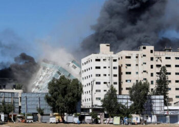 İsrail ordusu AP ve Al-Jazeera’nın ofisinin olduğu 13 katlı binayı vurdu