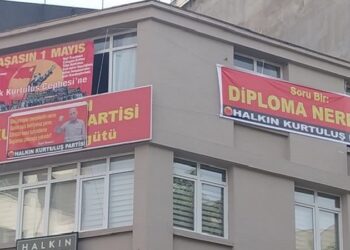 HKP Genel Sekreter Yardımcısı, pankartlar nedeniyle gözaltına alındı