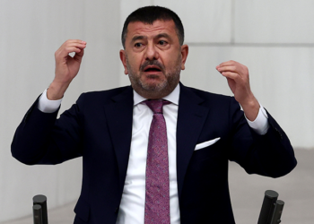 Veli Ağbaba’dan AKP’li başkana tepki: Şaka gibi