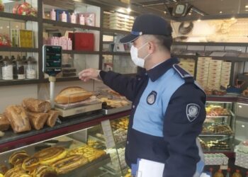 Kartal Belediyesi Zabıta Ekiplerinden ‘Tam Kapanma’ Denetimi
