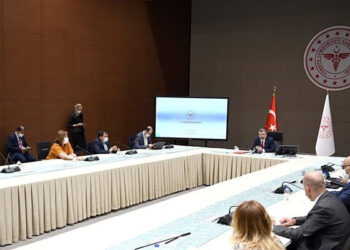 Koronavirüs Bilim Kurulu toplanıyor: Sağlık Bakanı açıklama yapacak