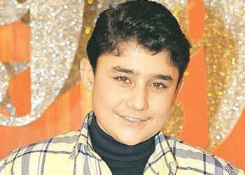 Küçük İbo: Hülya Avşar’ın kucağına oturdum, kanalı kapattılar