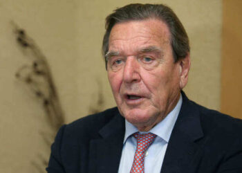 Almanya Eski Başbakanı: Batı dünyası Çin’i izole edemez