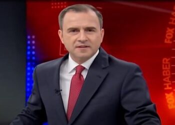 FOX TV Ana Haber Spikeri Selçuk Tepeli’den Çavuşoğlu’nun ‘Turist’ açıklamasına tepki