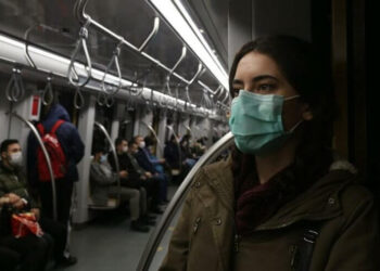 Desteksiz kapanmayla yoksulluk algısı zirveye yükseldi