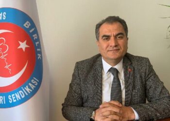 Sağlık çalışanları ek ödeme değil haklarını istiyor