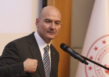 Süleyman Soylu’dan Süper Lig’deki şampiyonluk için uyarı