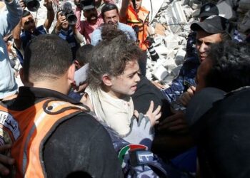 İsrail’in Filistin’e şiddeti sürüyor: Yıkılan binalarda can pazarı