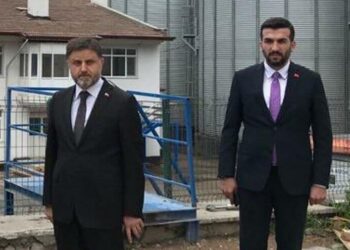 Müdüre 11 maaş danışmanına 5 maaş