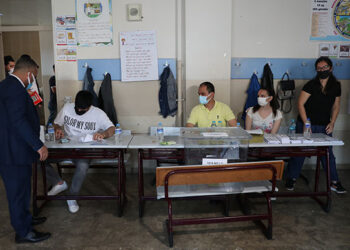 İstanbul’da 14 mahallede seçim heyecanı başladı