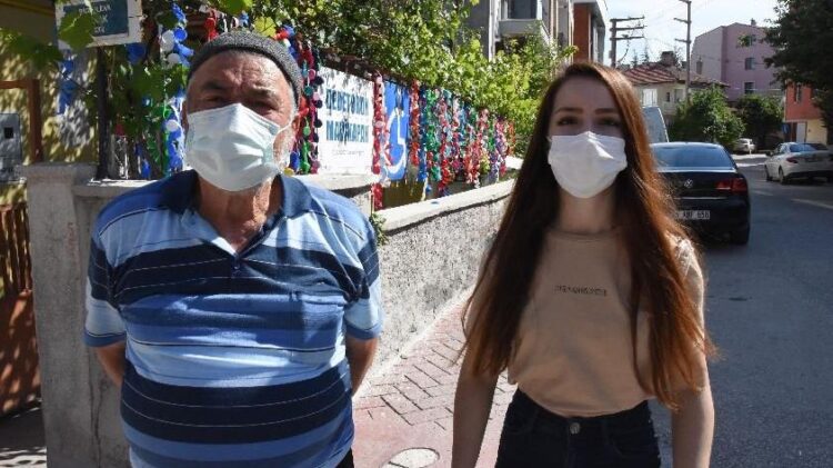 Engelliler için topladığı 30 çuval mavi kapak çalındı