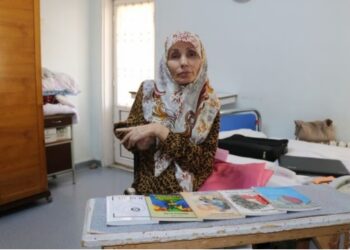 32 yıldır yatağa bağımlı, 5’inci şiir kitabını çıkardı