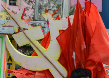 Hindistan’da Sosyalizm evleniyor: Düğüne Komünizm ve Leninizm de davetli