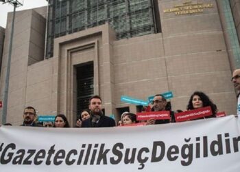 TGS: AFP Muhabiri boğazına basılıp nefessiz bırakılarak gözaltına alındı