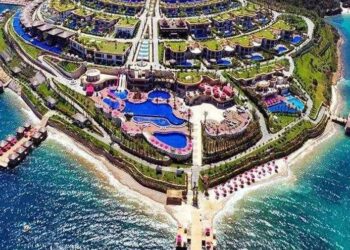 Paramount Otel’de Savunma Sanayi Başkanı İsmail Demir de kalmış