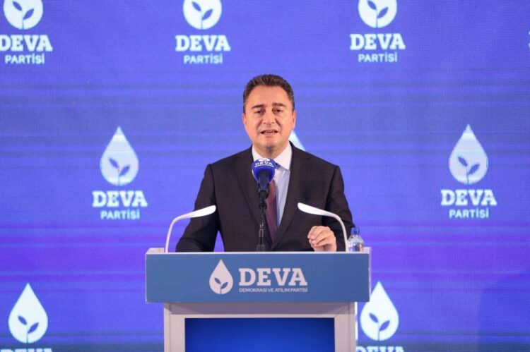 Ali Babacan’a büyük şok! DEVA Partisi birbirine girdi