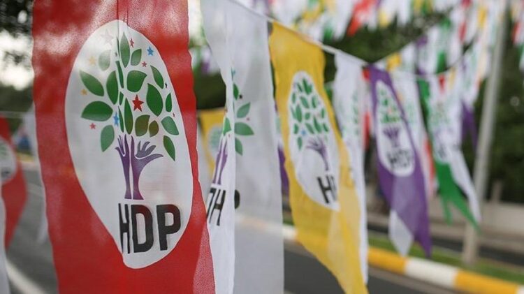 451 HDP’li için siyasi yasak talep edildi