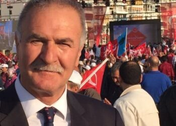 İYİ Partili Mümin İnan saldırıya uğradı