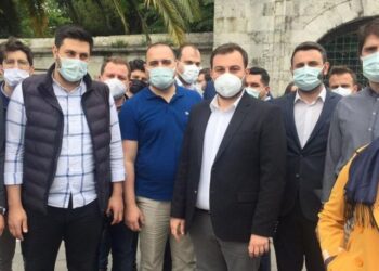 İBB’yi israfla suçlayan başkana, AKP’li yönetim lüks araç tahsis etmiş