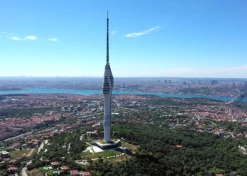 Çamlıca Kulesi’nde dudak uçuklatan çay fiyatı!