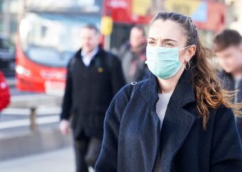 Bilim Kurulu üyesi Prof. Dr. Levent Akın yanıtladı: Eylül’de maskeler çıkar mı?