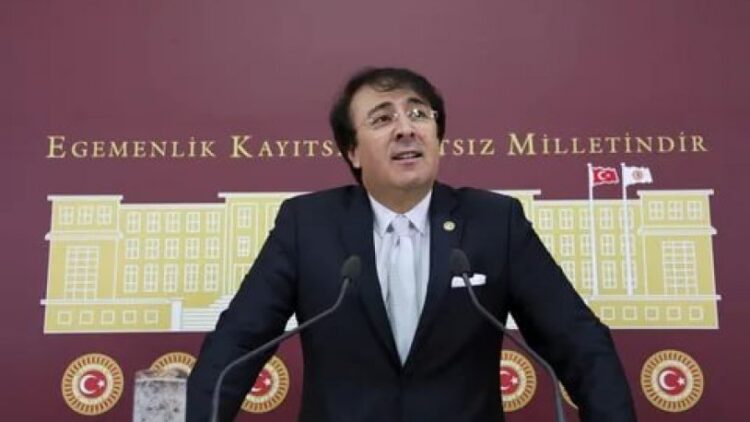 AKP’li vekil deniz salyasını da CHP’ye bağladı