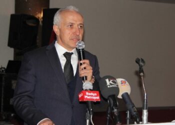 AKP’li belediye başkanı, hükümeti eleştiren meclis üyesini tehdit etti