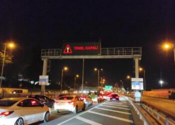 Avrasya Tüneli araç yangını nedeniyle kapatıldı