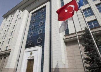 ‘Sedat Peker’in şantajı 20’ye yakın AKP’li vekili istifaya götürüyor!’