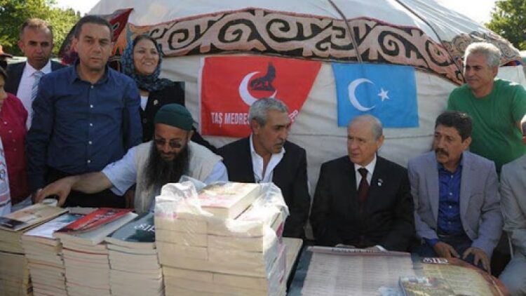 Gözaltına alınan Feridun Öncel’in Bahçeli ile fotoğrafları ortaya çıktı