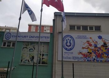 Salonlar AKP’li ismin yönetiminde olduğu üniversiteye verildi!