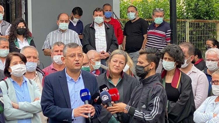 CHP’li Özel’den sert tepki: Ant olsun bu davalar yeniden görülecek!