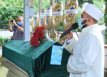 TRT sanatçısı Yıldız Ayhan son yolculuğuna uğurlandı