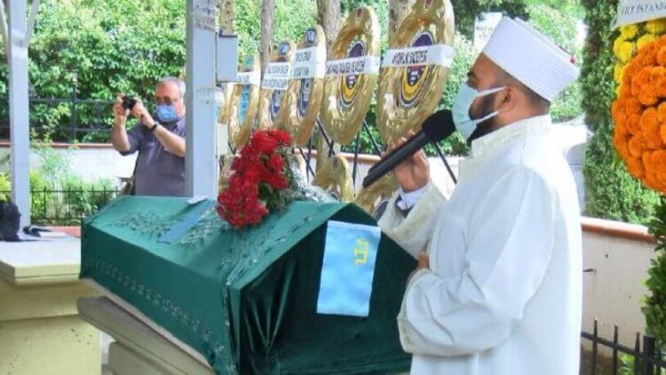 TRT sanatçısı Yıldız Ayhan son yolculuğuna uğurlandı