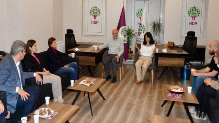Canan Kaftancığlu’ndan HDP’ye taziye ziyareti
