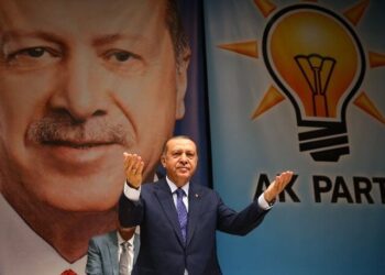‘AKP’nin Erdoğan sonrası döneme hazırlandığını herkes biliyor’