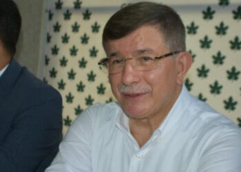 Davutoğlu’ndan ‘Cumhurbaşkanı adayı olacak mısınız?’ sorusuna yanıt