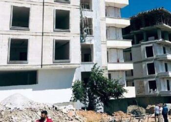 Gaziantep’te inşaat iskelesinin halatı koptu: 2 ölü, 2 yaralı