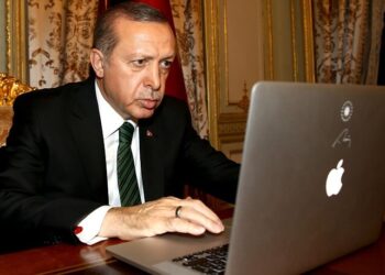 Z kuşağına ulaşmaya çalışan AKP’nin sosyal medya planı ortaya çıktı!