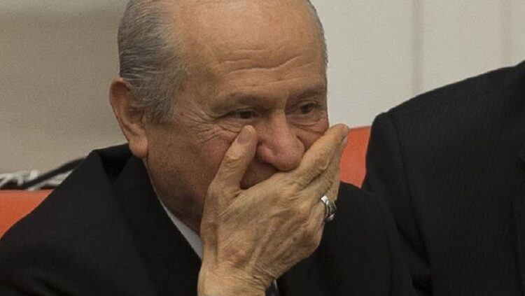 Bahçeli’nin konuşmasının ardından MHP’li vekiller kahkahaya boğuldu