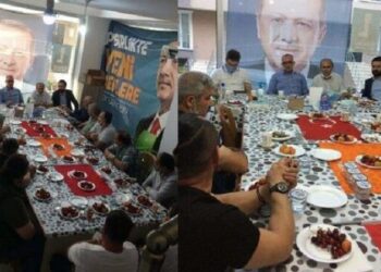 AKP’lilerin toplantısında Türk bayrağı sofra bezi yapıldı!
