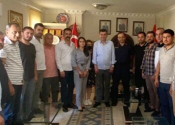 Jandarma komutanının MHP ziyaretine tepki yağdı