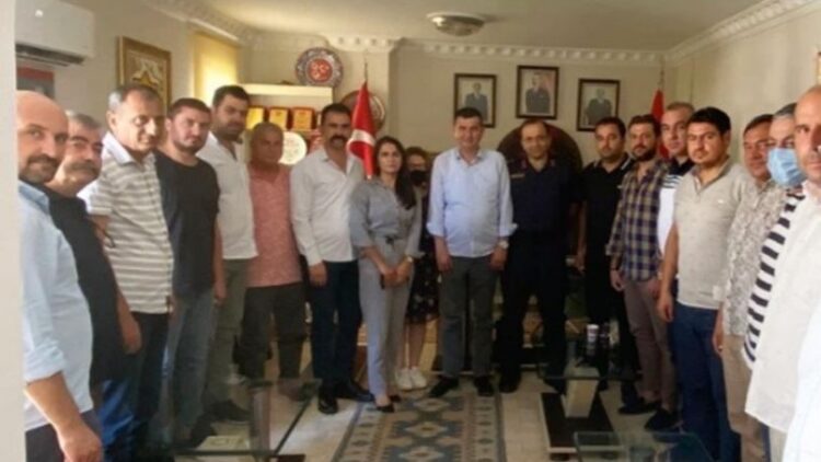 Jandarma komutanının MHP ziyaretine tepki yağdı