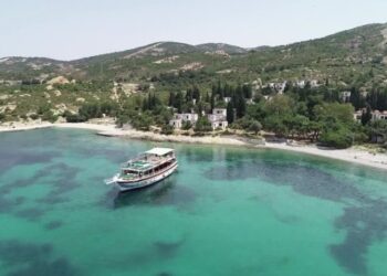 Katarlılar bitti sıra Bahreynlilerde: Türkiye’nin ilk tatil köyü satıldı