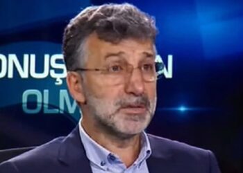 Akit yazarı havuz medyayı hedef aldı: İktidar değiştiğinde AK Parti’ye…