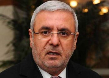 AKP’li Metiner’in ‘çift maaş’ imtihanı: Paylaşımı sildi, yetmedi hesabını kapattı
